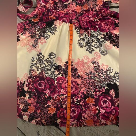 Lady Vintage Tea Dress Size 14 Mid length Pink Cream Floral NWT - Picture 15 of 15